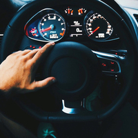 Aracın kilometresini düşürüp satan sanıklara hapis cezası