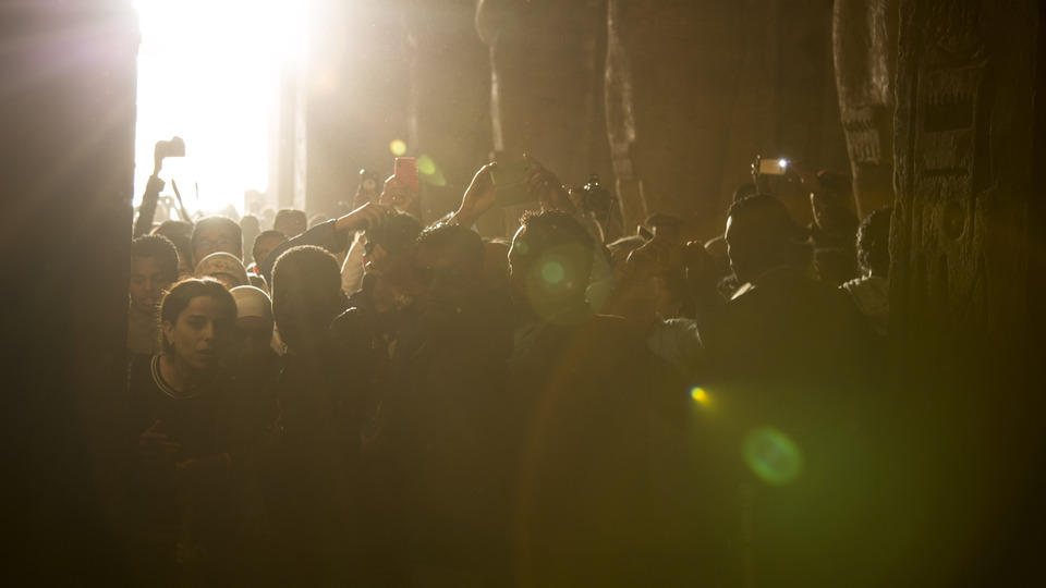 Binlerce kişi 'o an' için sıraya girdi!