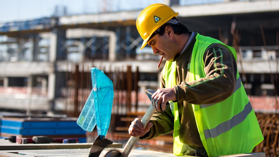 Geliri 2 bin TL'den az, 4'te 1'i izin yapmıyor