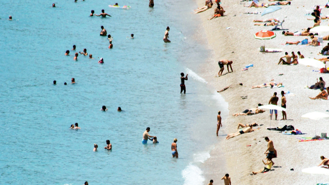 Turist başına 20 euro, memura tatil için destek