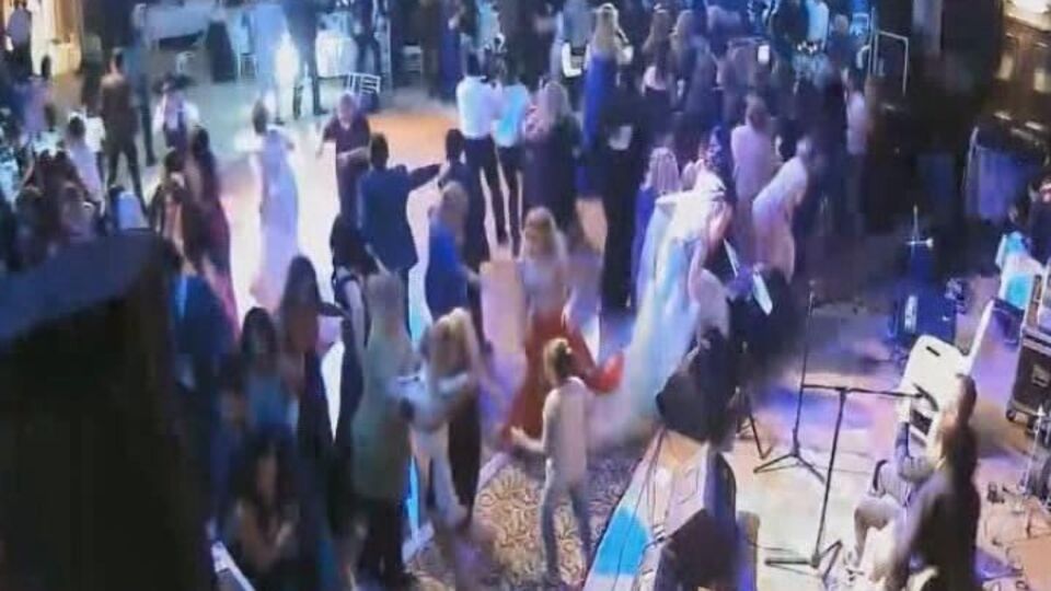 Düğün salonunu böyle kana bulamışlar!