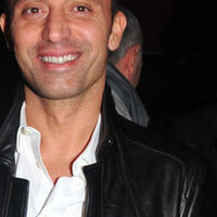 Emina eve dönmek istemiyor