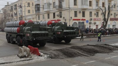 ABD'den S-400 mesajı: Yaptırım nedeni olabilir, alternatif için hazırız