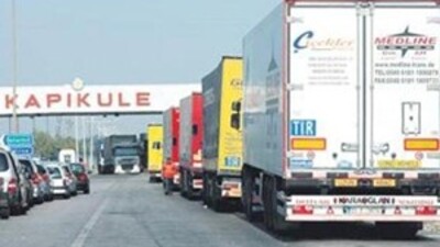 18 kilometrelik "ÇİLE" kuyruğu!