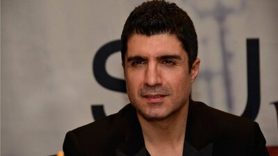 Özcan Deniz annesine villa aldı!