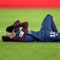 Neymar sakatlandı, ağlayarak çıktı!