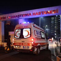 Beşiktaş'ta avukata evinin önünde silahlı saldırı