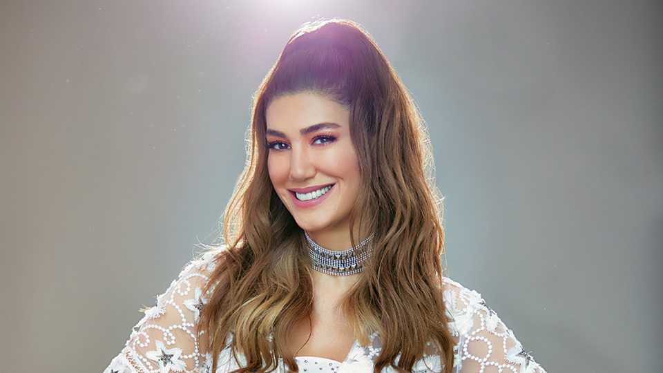 Bebeğinin cinsiyetini açıkladı