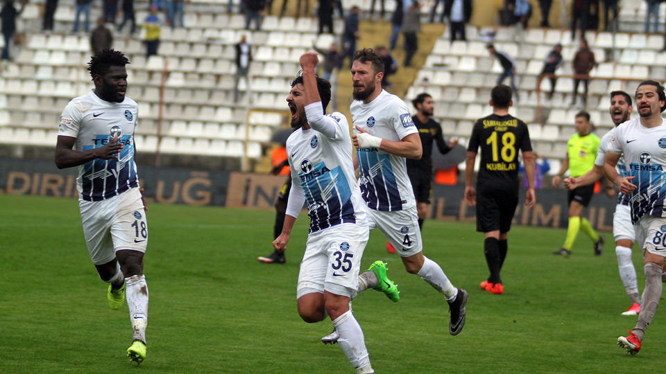 Erteleme maçında Adana Demirspor'un!