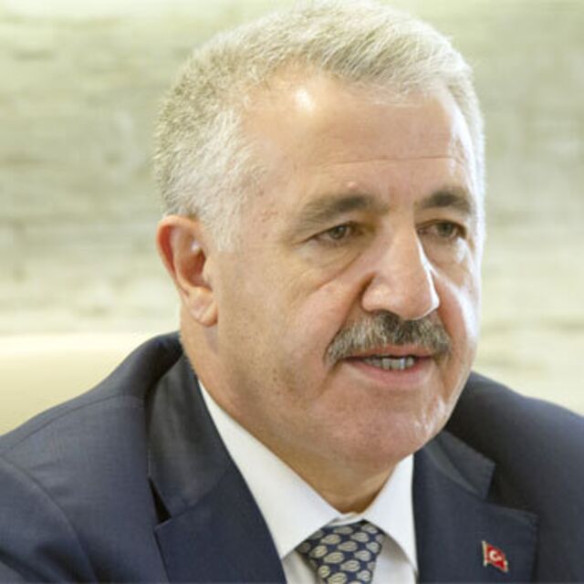 Bakan Arslan'dan Türk Telekom açıklaması