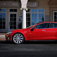 Mercedes ve BMW'yi tahtından indirdi