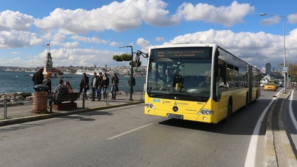 İstanbul'a sürücüsüz otobüs geliyor!