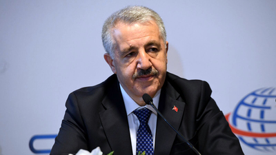 Ulaştırma Bakanı Arslan: Makyaj yok büyüme var