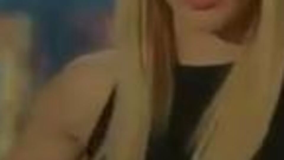 Funda Alkayış kimdir?