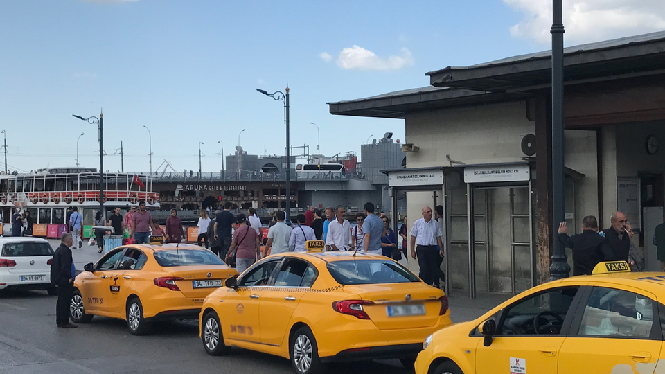 Yarın taksi kullanacaklar dikkat! Ücretler 1 TL