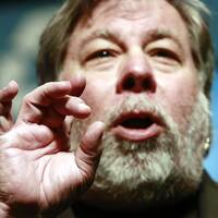 Apple’ın kurucusu dolandırıldı: Bitcoin’lerini çaldılar!