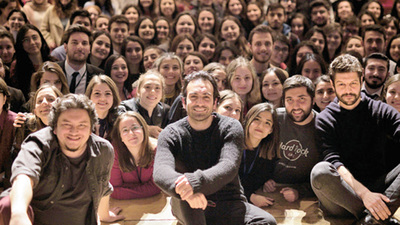 'Mahalle' ekibi gençlerle buluştu