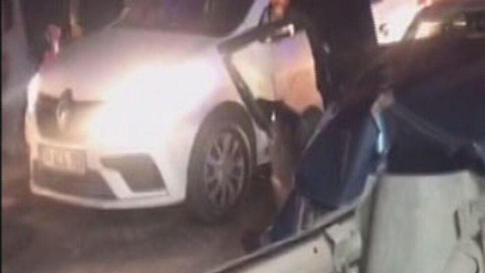 İstanbul'da feci kaza! Küçük kız gözyaşları içinde annesini izledi!