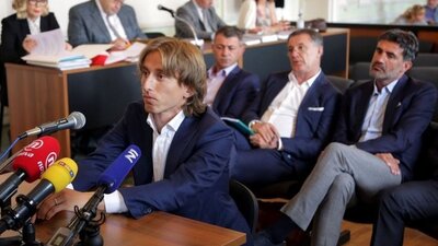 Real Madrid oyuncusu Luka Modric yalan beyanla suçlanıyor
