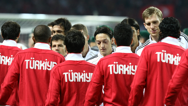 Neden Almanya'yı tercih etti? Mesut açıkladı!