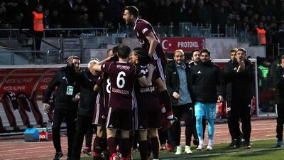 Elazığspor lideri devirdi!