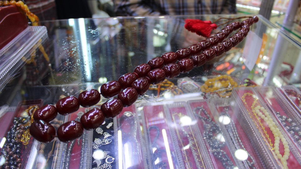 150 yıllık Osmanlı kehribarı tespih! Fiyatı dudak uçuklatıyor!