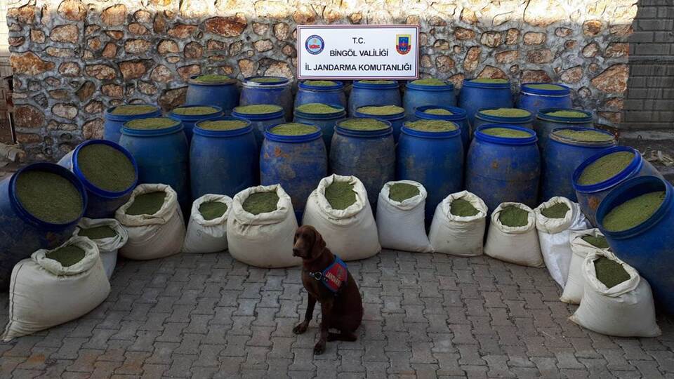 Bingöl'de terör operasyonu: 1 ton uyuşturucu ele geçirildi