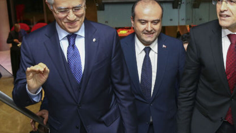 Afrika'dan umutlu dönen müteahhitlerin gözü ABD'de