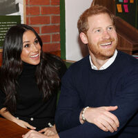 Eski sevgililerini düğüne çağırdı