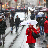 İstanbul'da adeta gök delindi! Meteoroloji'den art arda uyarılar!