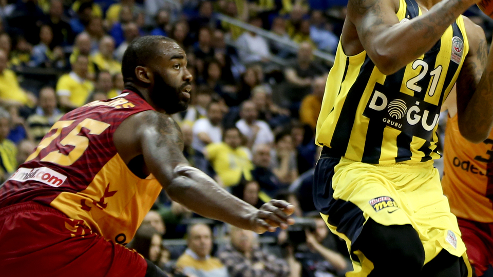 Derbinin rengi sarı-lacivert!