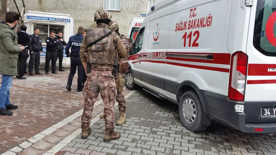 Belediye binasında cinayet ve intihar!