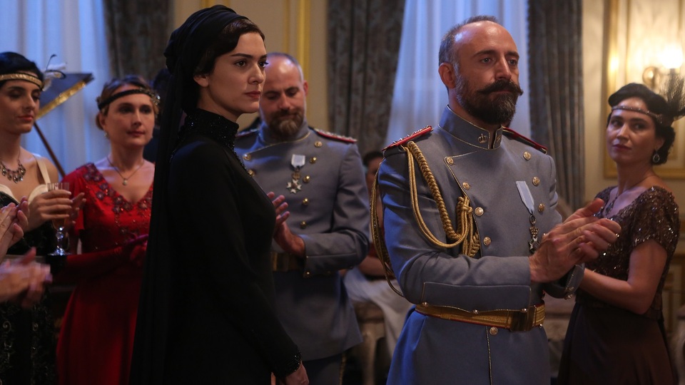 Arapça yayın yapan 11 kanala talimat gitti, Türk dizileri yayından kalkıyor!