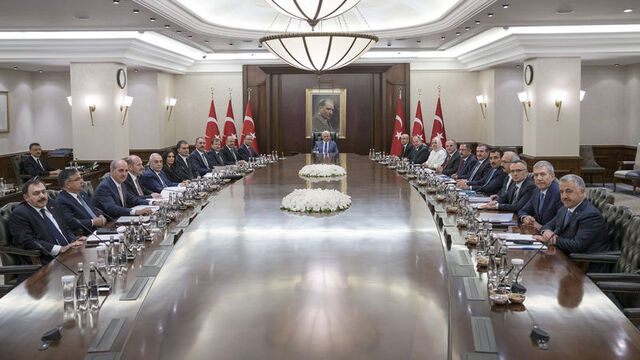 Bozdağ: İstismarcılar bazı mesleklerde çalıştırılmayacak