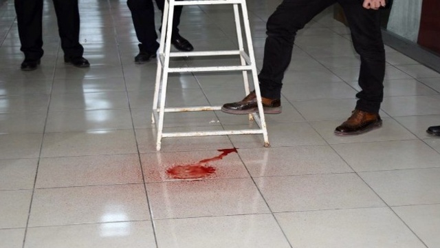 Tavandan damladı! Polis ekipleri harekete geçti