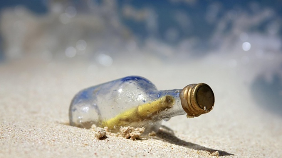 Dünyanın en eski şişe mesajı bulundu