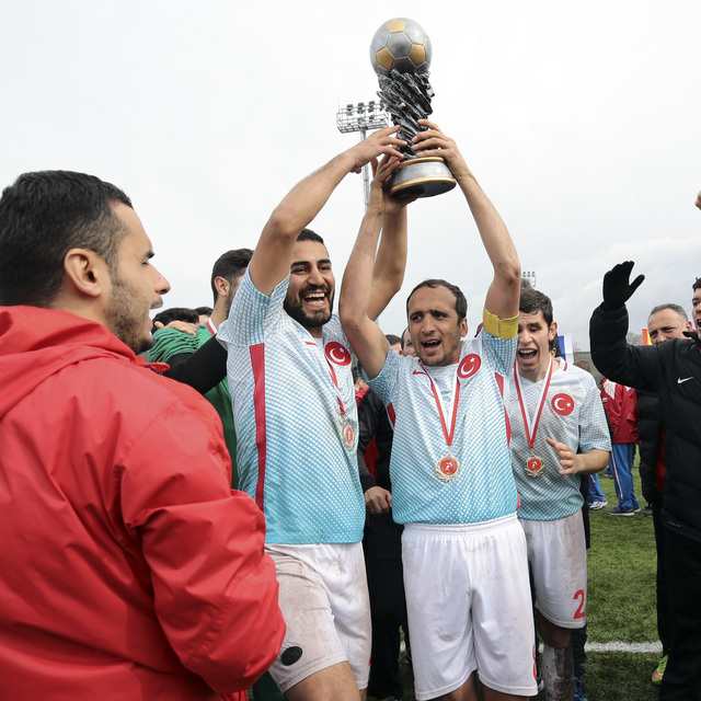 Sesi Görenler, İstanbul Cup'ta şampiyon oldu