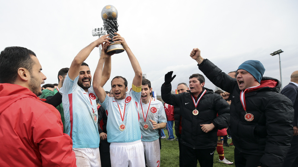 Sesi Görenler, İstanbul Cup'ta şampiyon oldu