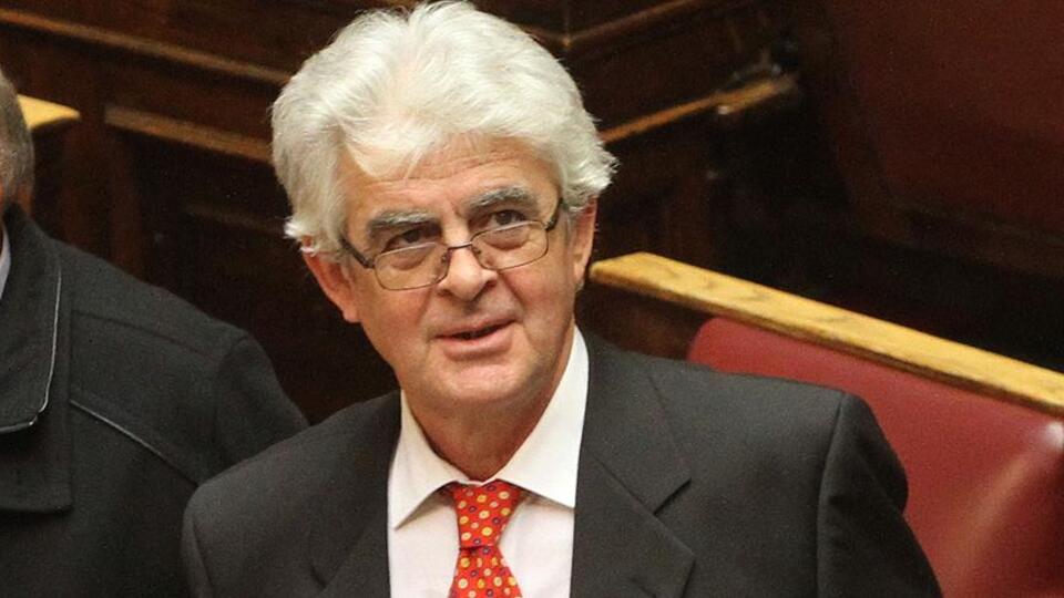 Yunan Meclisi'nde Türk vekile saldırı!