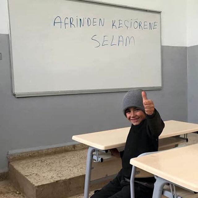 Afrin'de terörün izleri siliniyor! 2 okulda eğitime başlandı