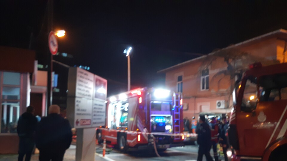 İstanbul Çapa Tıp Fakültesi Acil Servisi'nde yangın!