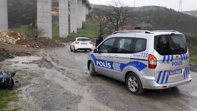 Yanındaki kadını vurup intihara kalkıştı!