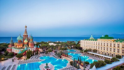 MNG Antalya'daki iki dev otelini kiraladı