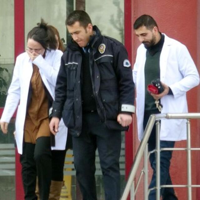 Öğretim üyeleri birbirine girdi! Karakolluk oldular