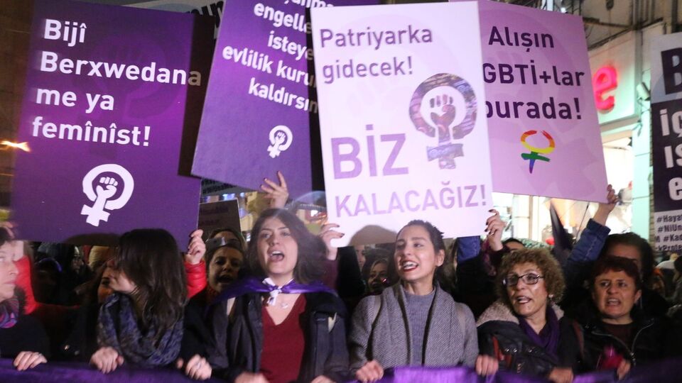 İstiklal Caddesi'nde büyük yürüyüş!