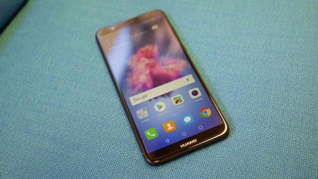 Huawei P Smart Türkiye'de! İşte fiyatı ve özellikleri