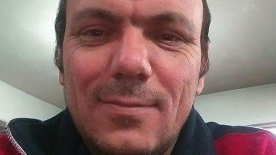 Telefonla eşini görüntülü aradıktan sonra intihar etti