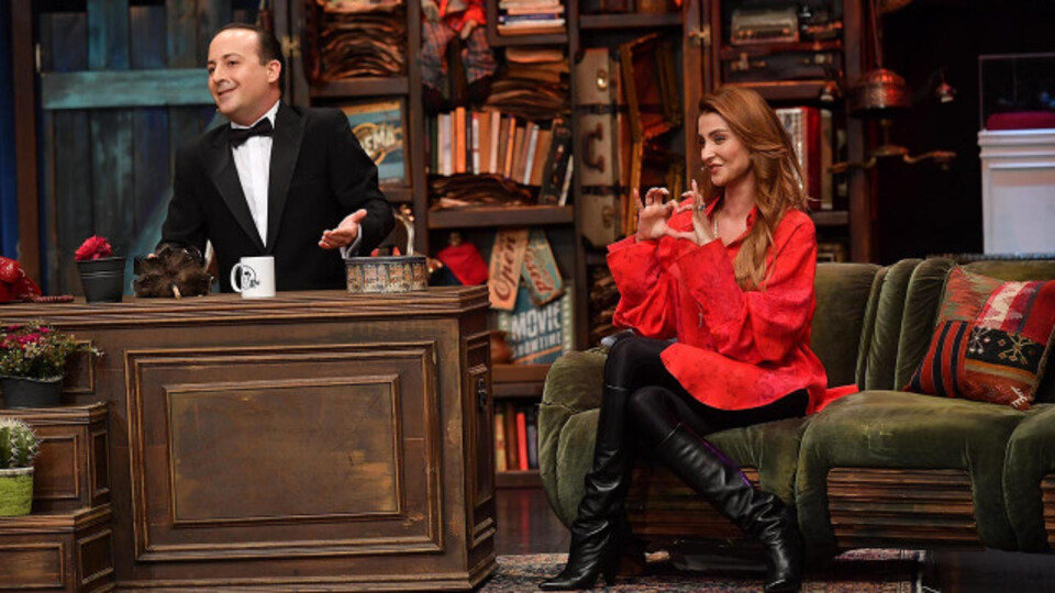 Özge Ulusoy Tolgshow'da itiraf etti!