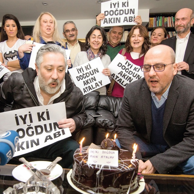 İlk gün gazeteye