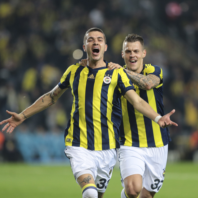 Neustadter'e milli davet!